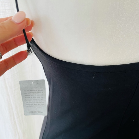 Love by Design M Black Regina Notched Lace Bodice Bodycon Dress - Picture 5 of 6